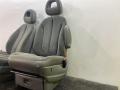 салон (комплект сидений) Chrysler Voyager 4 поколение [рестайлинг] 2006, 2.4 л., бензин, МКПП, серебристый, минивэн, передний привод - фото №5