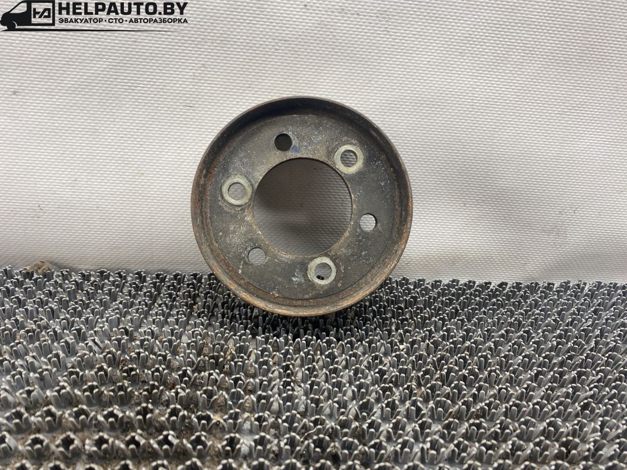 шкив помпы Renault Laguna 1 поколение 1994, 2.0 л., F3R 200, бензин, МКПП, бордовый, хетчбэк 5 дв., передний привод - фото №1
