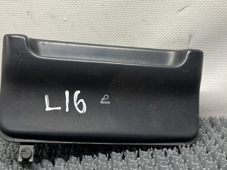 пепельница Renault Laguna 1 поколение [рестайлинг] 2000, 2.0 л., F4R 760, бензин, МКПП, светло бирюзовый, хетчбэк 5 дв., передний привод, 7700420174111