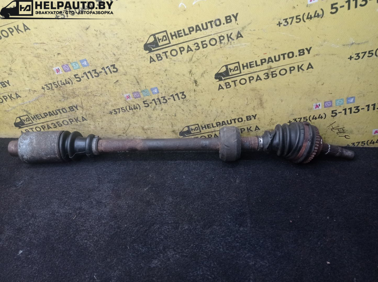 полуось передняя правая (приводной вал, ШРУС) Renault Megane 1 поколение 1996, 1.6 л., K7M 702, бензин, МКПП, синий, купе, передний привод - фото №1