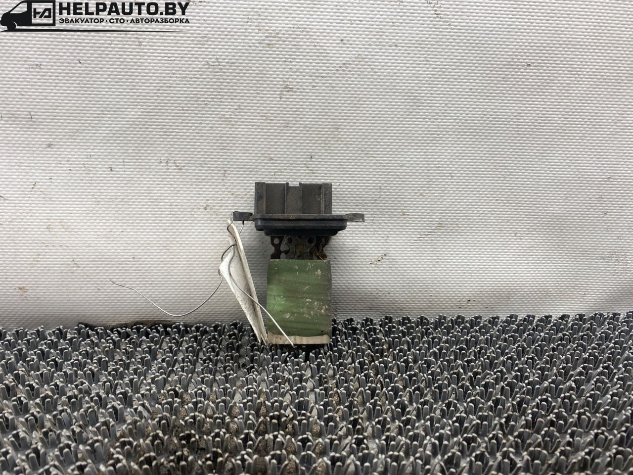 сопротивление печки Fiat Punto 2 поколение 2001, 1.2 л., 188 A4.000, бензин, МКПП, синий, хетчбэк 3 дв., передний привод - фото №1