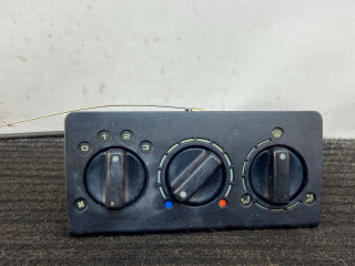 блок управления печки / климат-контроля Volkswagen Polo 2 поколение 1990, 1.3 л., бензин, МКПП, синий, хетчбэк 3 дв., передний привод