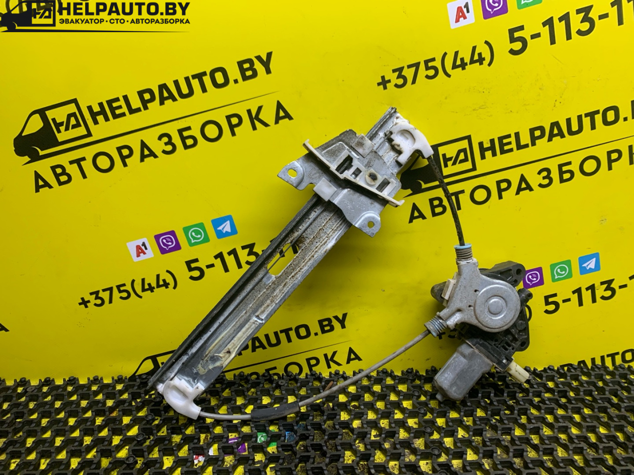 стеклоподъемник электрический задний левый Ford Escape 2 поколение R3 2009, 2.3 л., бензин, АКПП, синий, внедорожник 5 дв., передний привод - фото №1