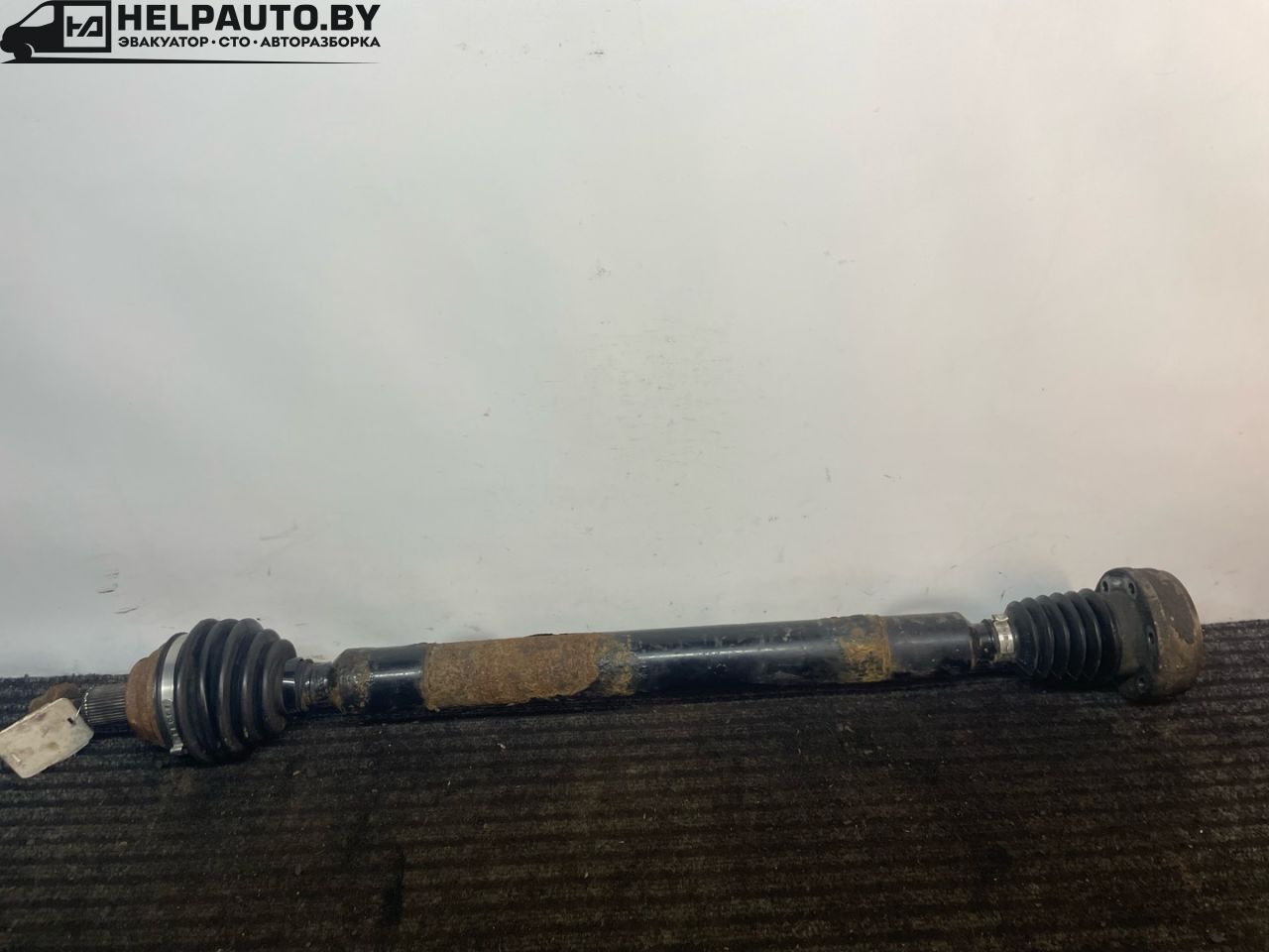 полуось передняя правая (приводной вал, ШРУС) Volkswagen Golf 5 поколение 2008, 1.4 л., BUD, бензин, 5МКПП, хетчбэк 5 дв. - фото №1