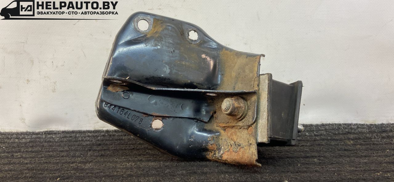 подушка крепления КПП Renault Scenic 1 поколение 1998, 1.6 л., бензин, МКПП, синий, передний привод - фото №1