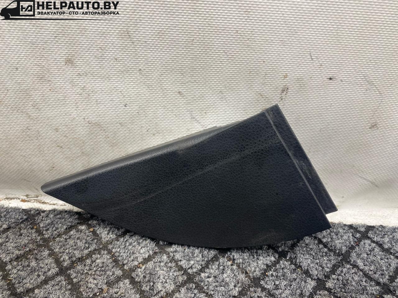 накладка двери (крышки) багажника Nissan Murano Z50 2005, 3.5 л., бензин, АКПП, черный, внедорожник 5 дв., полный привод - фото №1