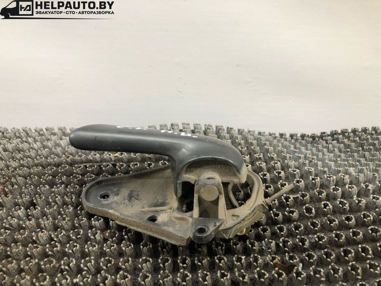 ручка внутренняя передняя левая Dodge Caravan 3 поколение RG 1999, 2.4 л., EDZ, бензин, АКПП, темно зеленый, передний привод - фото №1