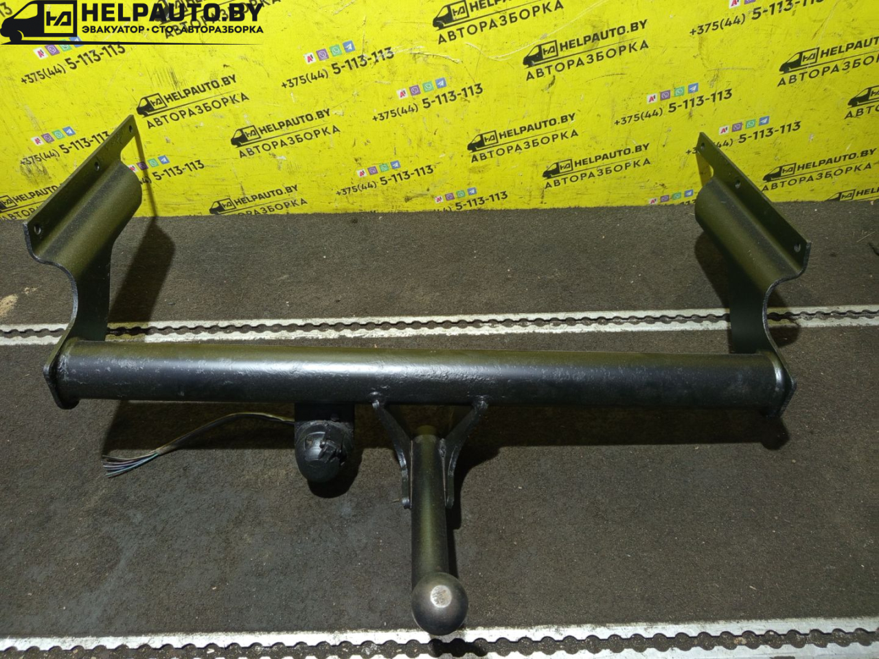 прицепное устройство (фаркоп) Ford Mondeo 2 поколение 1997, 2.0 л., бензин, МКПП, черный, универсал, передний привод - фото №1