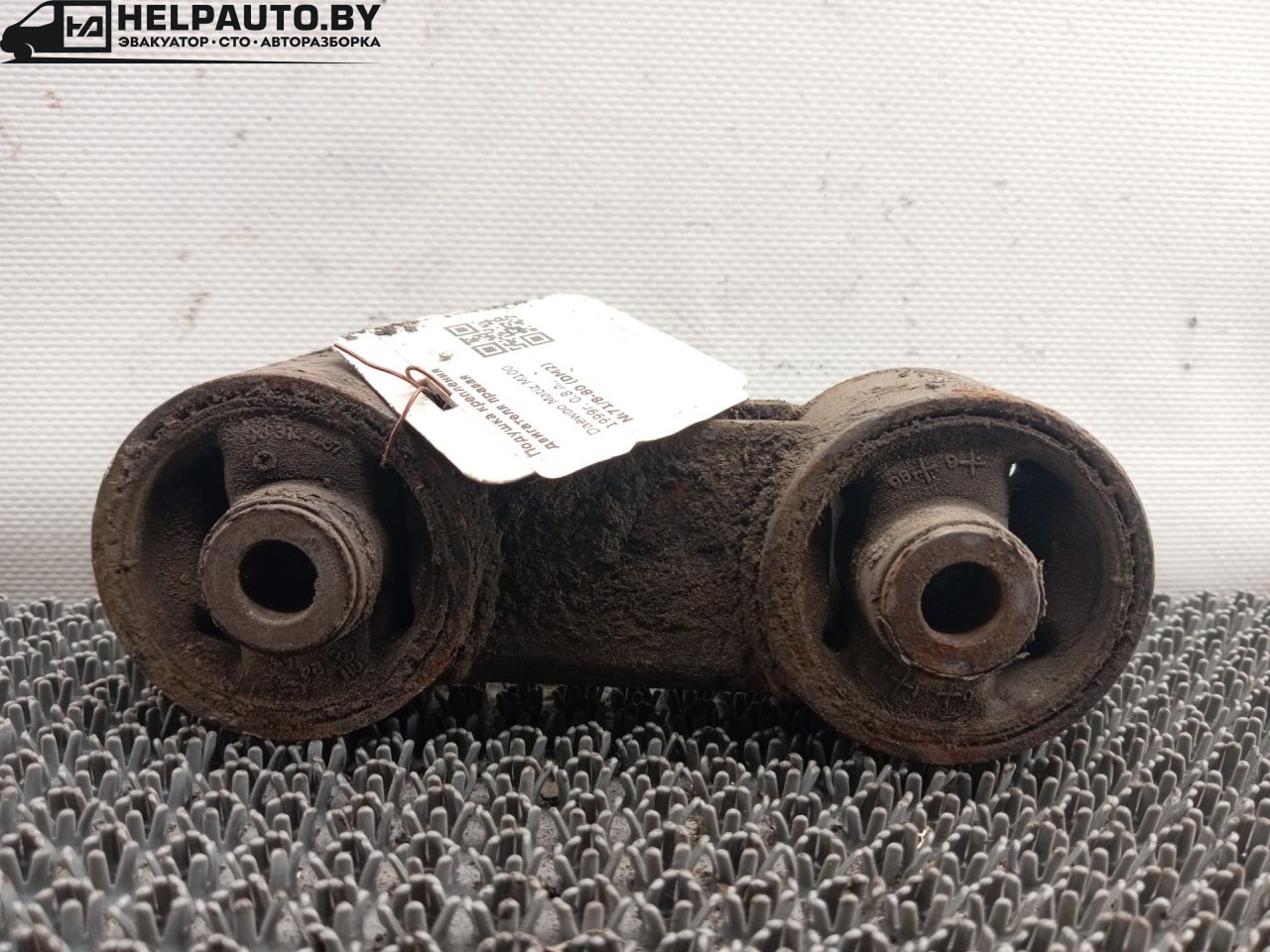 подушка крепления двигателя Daewoo Matiz M100 1999, 0.8 л., бензин, МКПП, синий, хетчбэк 5 дв. - фото №1