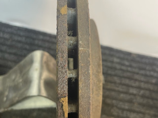 диск тормозной передний SEAT Toledo 1 поколение [рестайлинг] 1998, 1.6 л., AFT, бензин, МКПП, красный, хетчбэк 5 дв.