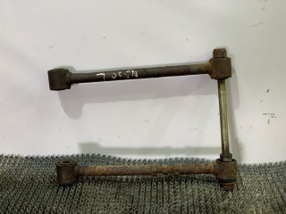 рычаг задний левый Nissan Bluebird T12/T72 1987, 2.0 л., бензин, МКПП, бордовый, хетчбэк 5 дв., передний привод