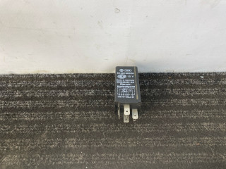 реле (прочие) Audi 80 B3 89/B3 1987, 1.8 л., бензин, МКПП, серый, седан, передний привод, 813919082A
