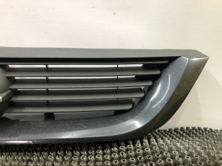 решетка радиатора Opel Vectra B (1995 - 1999), 1.6 л., X 16 XEL, бензин, МКПП, темно зеленный металлик, седан, передний привод