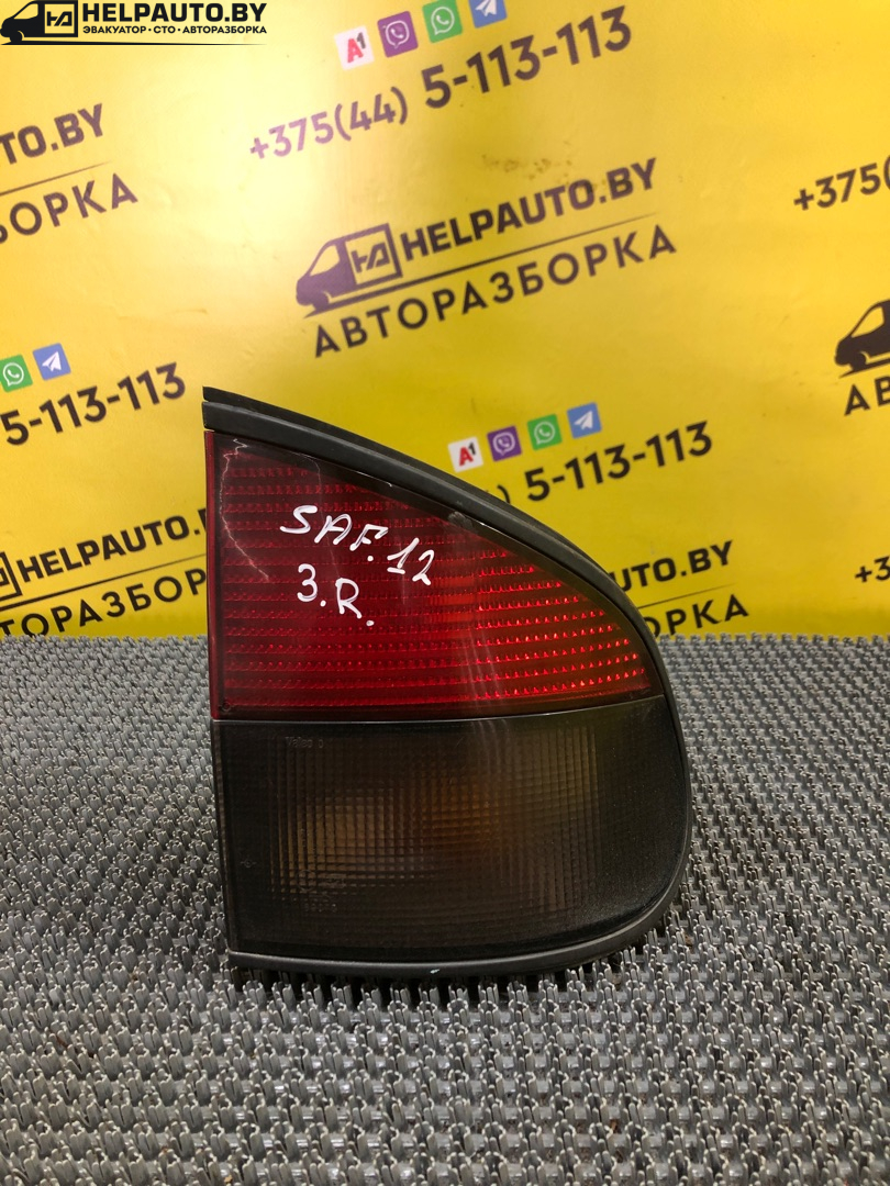 фонарь задний правый Renault Safrane 1 поколение 1994, 2.2 л., J7T 760, бензин, 5МКПП, черный, хетчбэк 5 дв., передний привод - фото №1