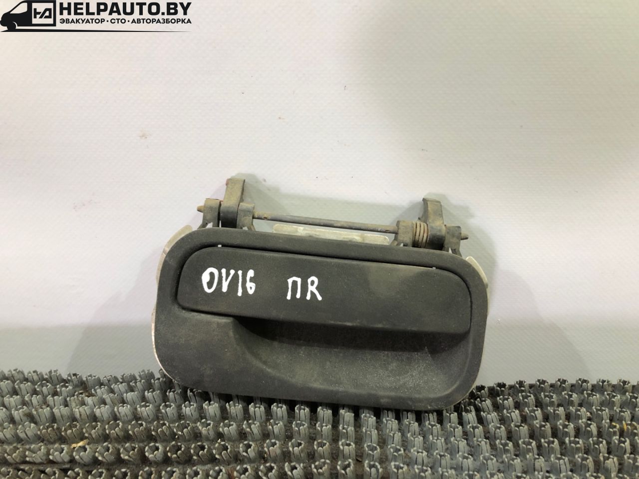ручка наружная Opel Vectra B (1995 - 1999), 1.6 л., X 16 XEL, бензин, МКПП, темно зеленный металлик, седан, передний привод - фото №1