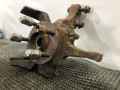 ступица передняя левая Dodge Caravan 3 поколение RG 1999, 2.4 л., EDZ, бензин, АКПП, темно зеленый, передний привод - фото №7