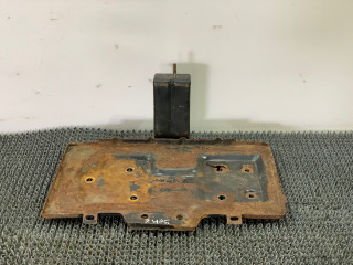 полка аккумулятора Kia Sorento 1 поколение 2005, 2.5 л., CRDi, D4CB, дизель, МКПП, черный, внедорожник 5 дв., полный подключаемый привод