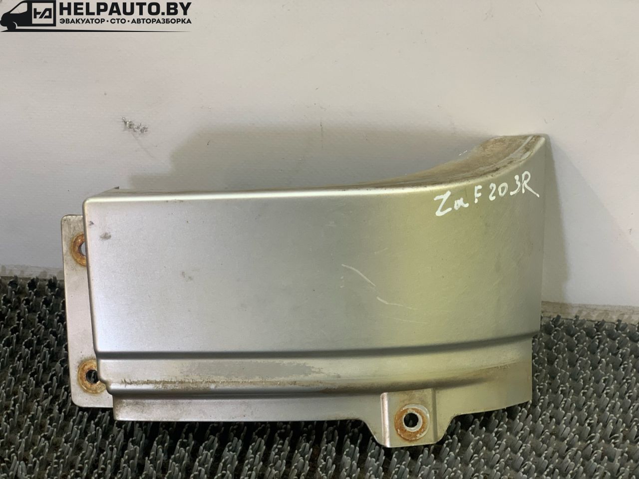 ус под фонарь правый Opel Zafira 1 поколение (A) 1999, 2.0 л., бензин, МКПП, серый, передний привод, 90580804 - фото №1