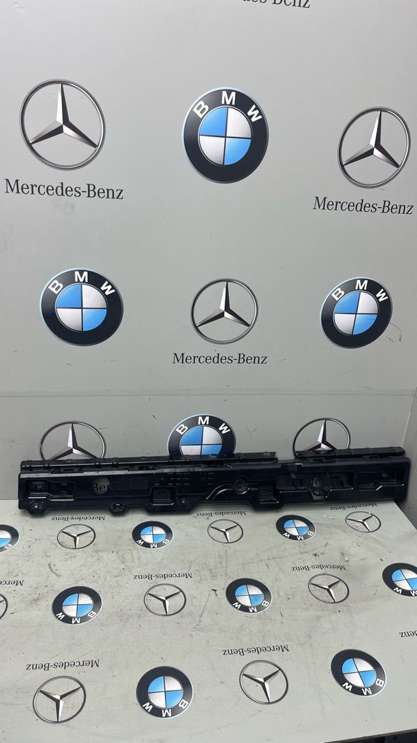 Кронштейн крепления порога BMW 6 GT G32 2019, 3.0 л., B58B30, бензин, 5177738357, 7387357 - фото №1