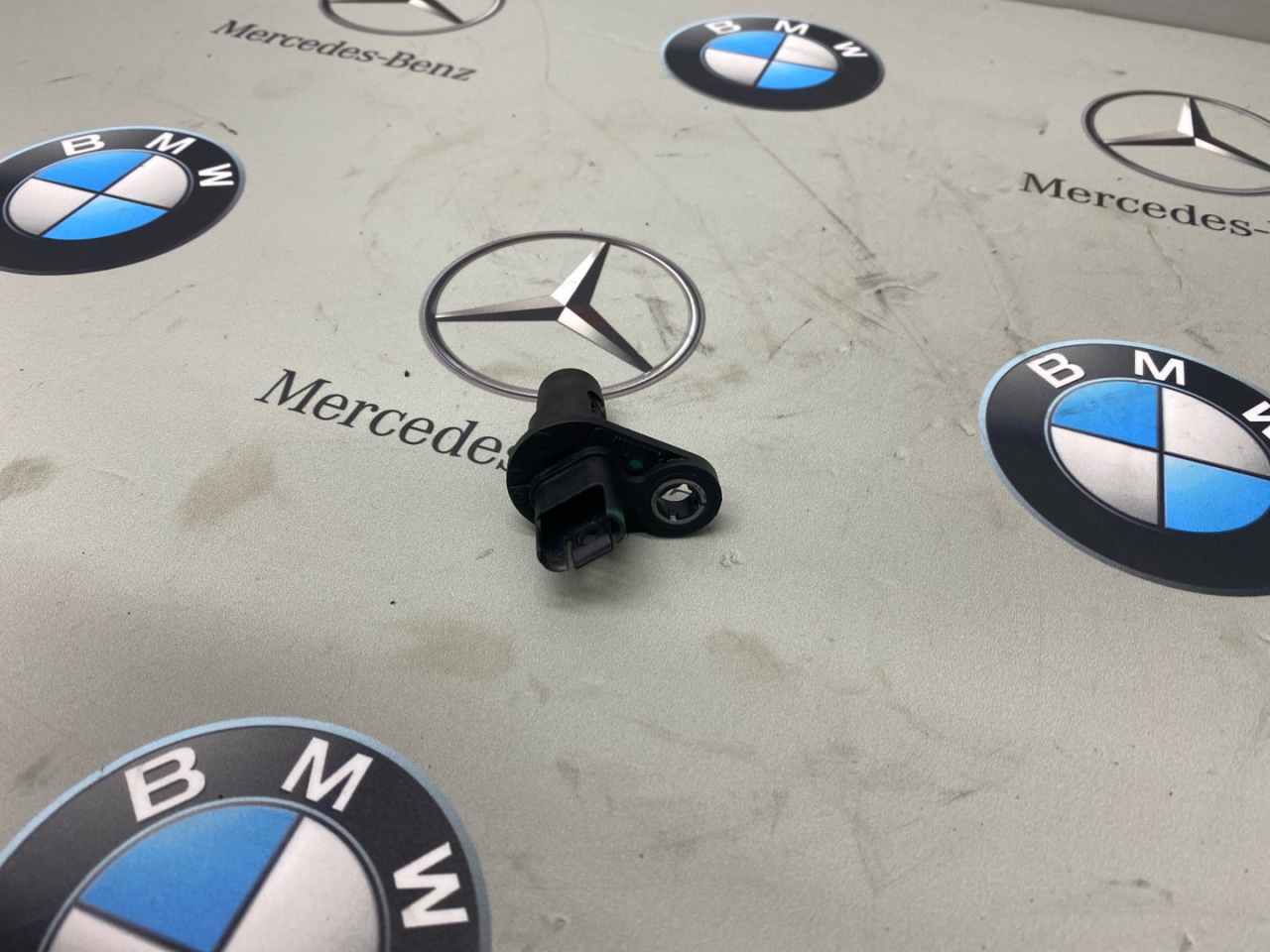 датчик распредвала BMW 3 серия F30/F31/F34 2012, 2.0 л., N20 B20 A, бензин, 7525014 - фото №1