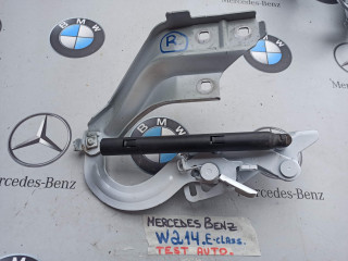 петля капота правая Mercedes-Benz E-Класс W214 2025, 2.0 л., дизель, A2148801400