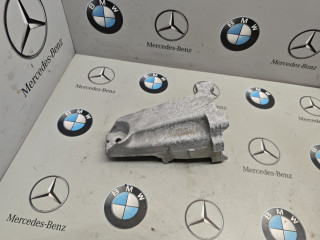 кронштейн двигателя Mercedes-Benz GLC-Класс X253 [рестайлинг] 2020, 2.0 л., M264.920, бензин, полный привод, правый руль, A2642230300
