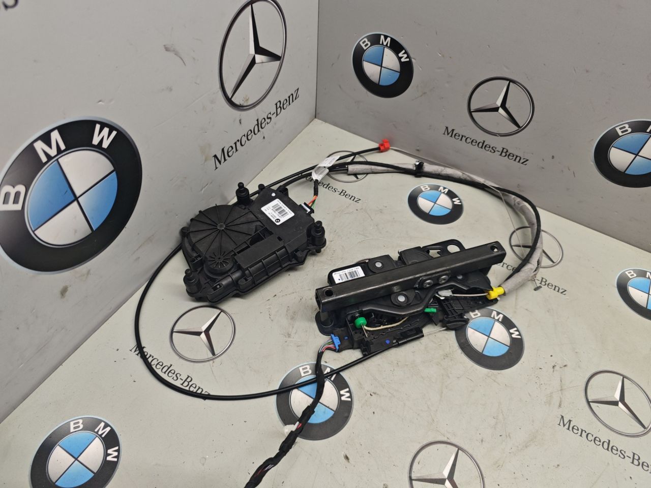 замок багажника BMW 6 GT G32 2019, 3.0 л., B58B30, бензин, 7454160, 7411760 - фото №1