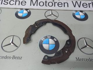 защитный кожух тормозного механизма BMW X5 E70 [рестайлинг] 2012, 3.0 л., N57 D30 A, дизель, 6771974