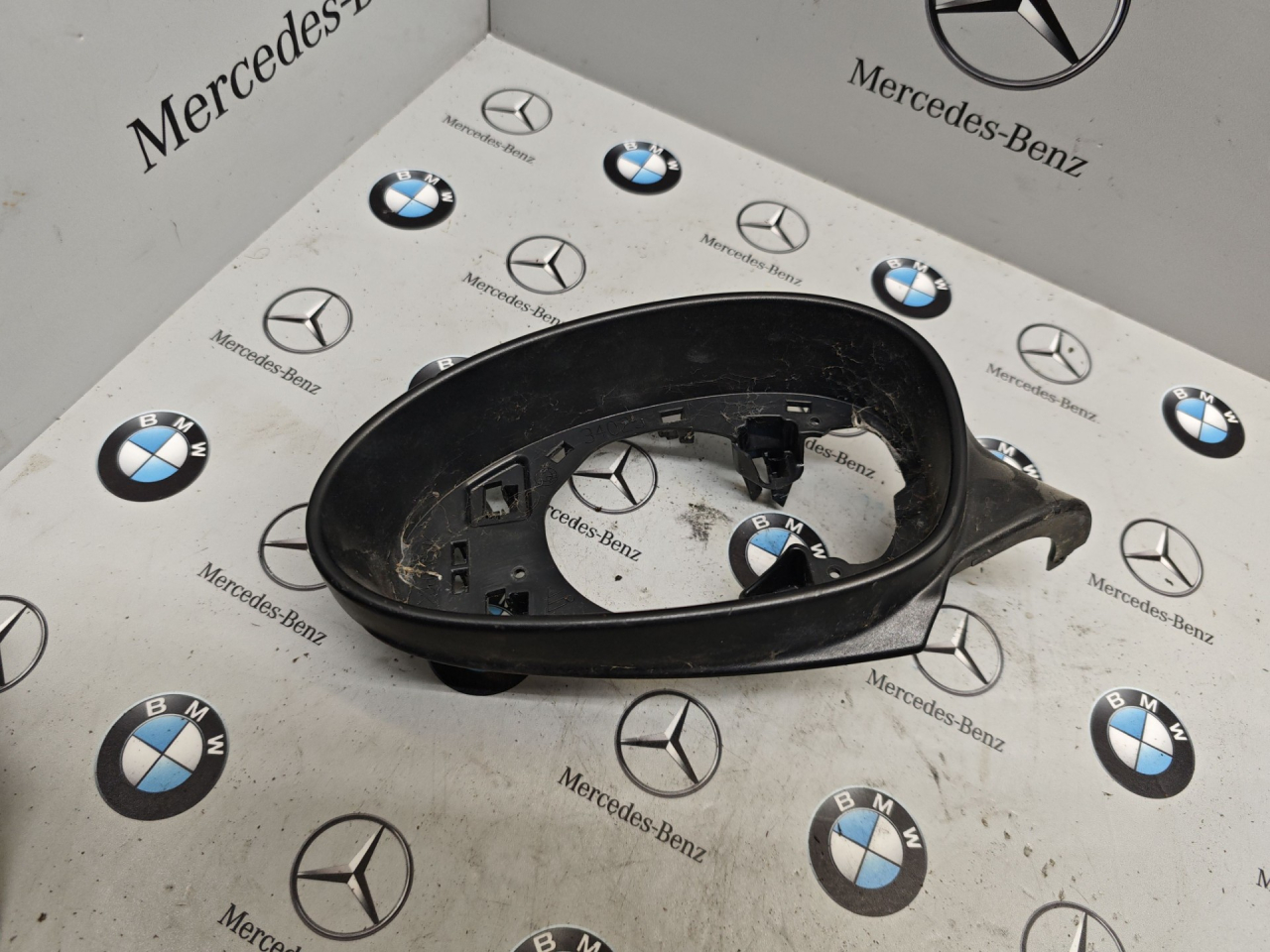 рамка зеркала левого BMW 3 серия E90/E91/E92/E93 2007 - фото №1