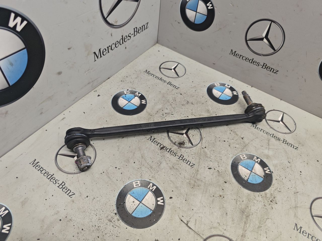 стойка стабилизатора Mercedes-Benz GLB-Класс 1 поколение 2022, бензин, задний привод, A2473204200 - фото №1