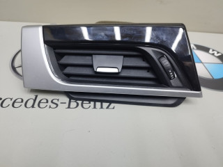 дефлектор обдува салона BMW X1 F48 2018, 2.0 л., бензин, 9292739