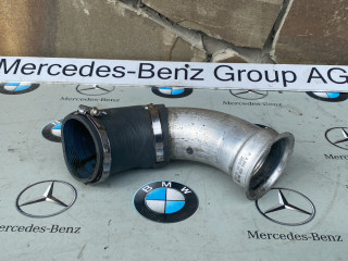 патрубок интеркулера Mercedes-Benz C-Класс W205 [рестайлинг] 2020, 2.0 л., M264.920, бензин, кабриолет, задний привод, A2640980400