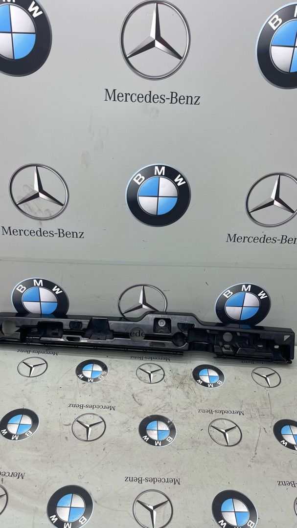 Кронштейн крепления порога BMW 6 GT G32 2019, 3.0 л., B58B30, бензин, 51777387346, 7387346 - фото №1