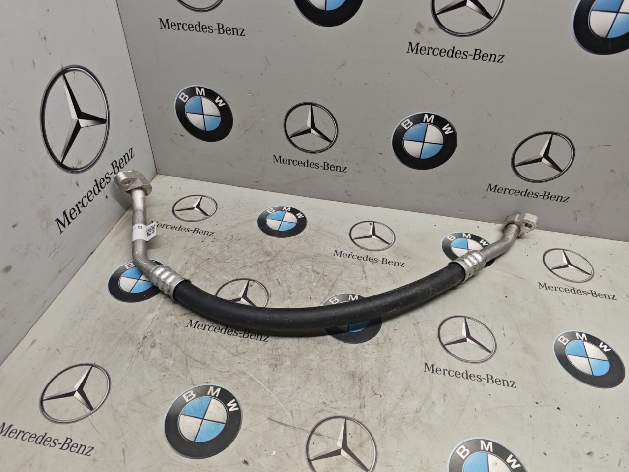 трубка кондиционера Mercedes-Benz GLB-Класс 1 поколение 2022, бензин, задний привод, A1778305701 - фото №1
