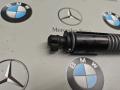 амортизатор крышки багажника (3-5 двери) BMW 5 серия G30/G31 [рестайлинг] 2022, 3.0 л., бензин, полный привод, 7366406 - фото №2