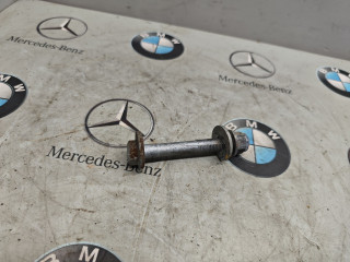 болт развальный Mercedes-Benz GLB-Класс 1 поколение 2022, бензин, задний привод