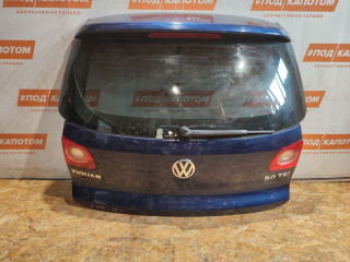 крышка багажника (дверь 3-5) Volkswagen Tiguan 1 поколение 2008, 2.0 л., CAWA, бензин, АКПП
