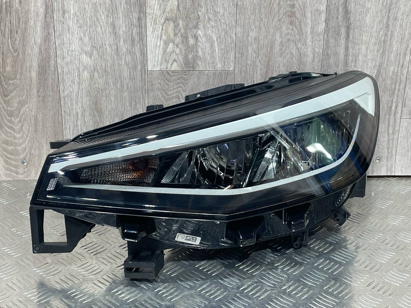 Фара левая Volkswagen ID.4 2022. Купить бу Volkswagen ID.4 OEM №992941591BE, 11B941005