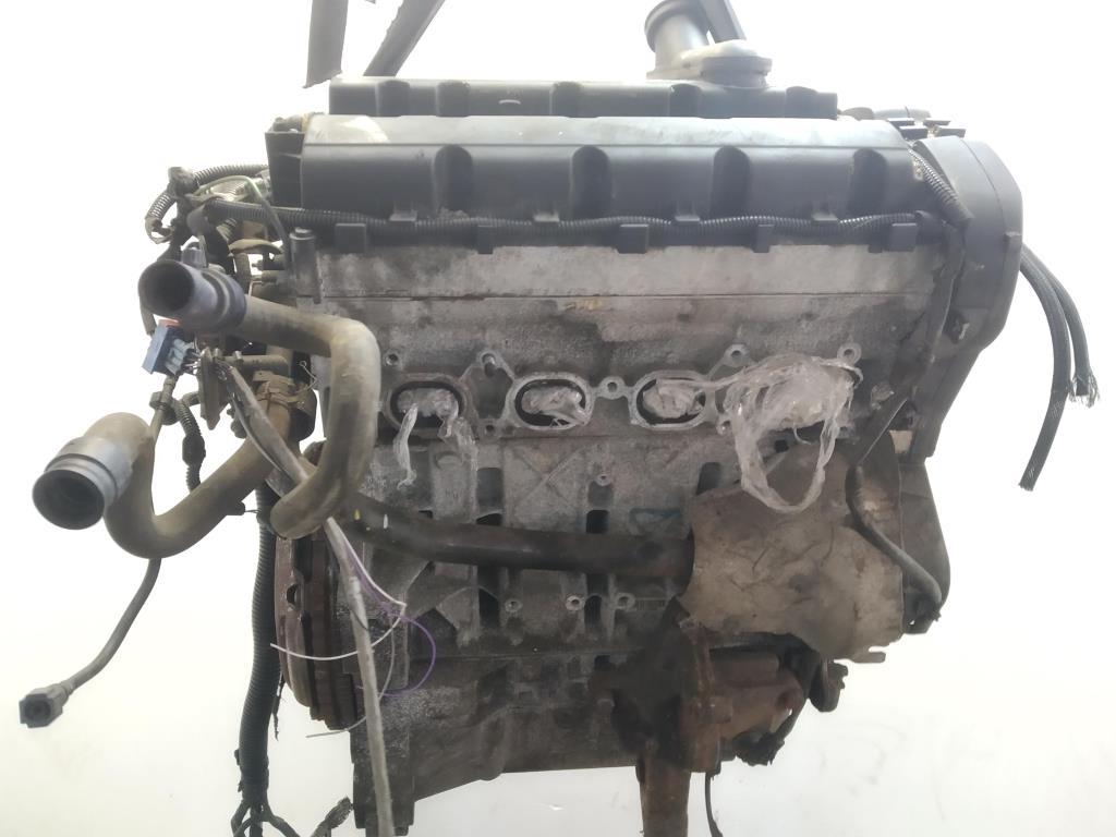 6 дизель. ситроен с4 моторный отсек. моторный отсек citroen c4. Citroen c4 picasso 1. 6 дизель ситроен.