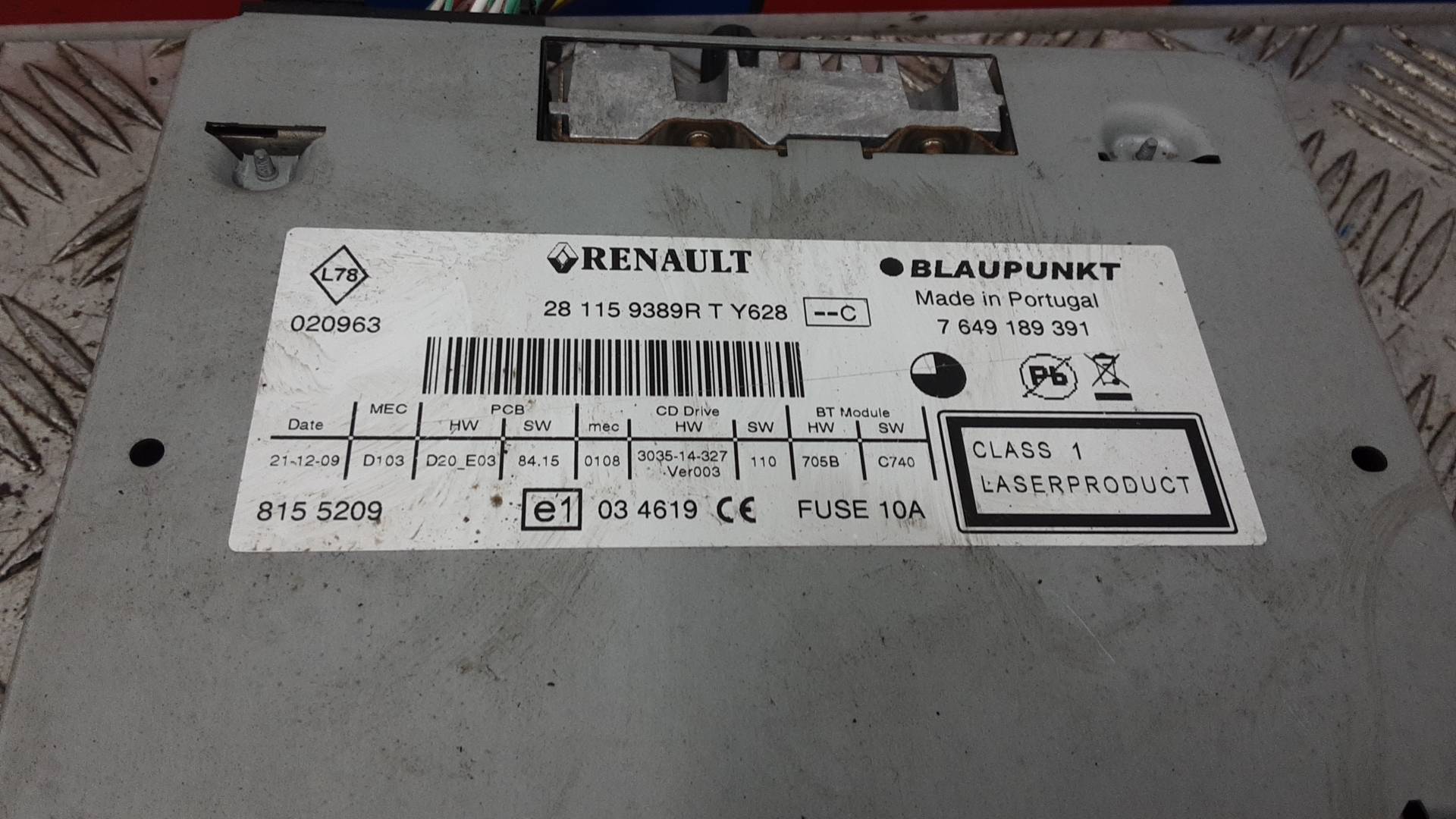 Магнитола Renault Scenic 3 купить в России