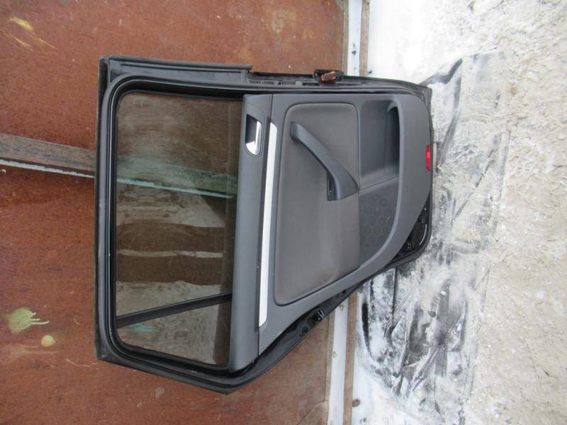 Дверь задняя левая Volkswagen Golf 5 купить в Беларуси