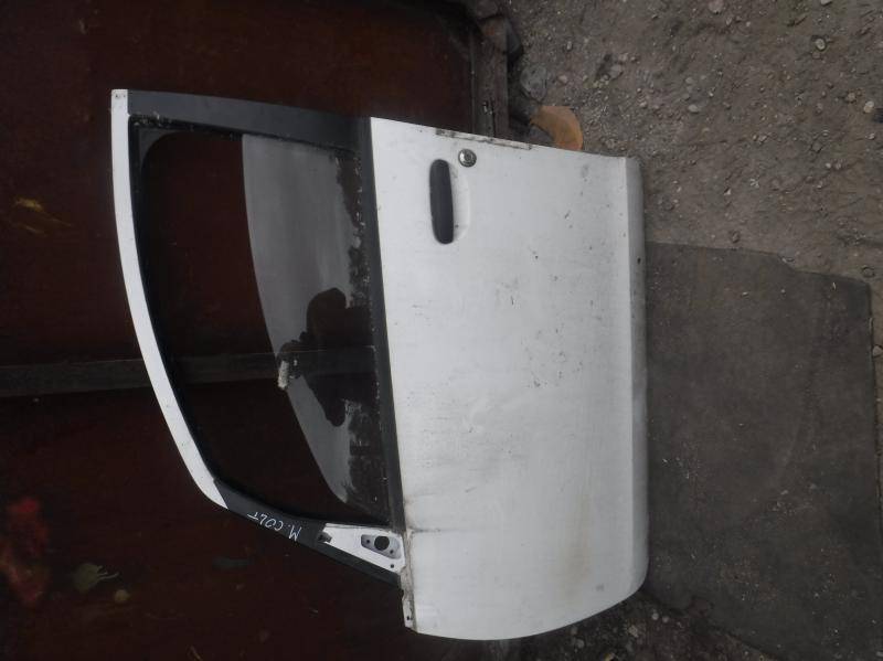 Дверь передняя левая Mitsubishi Colt 6 купить в России