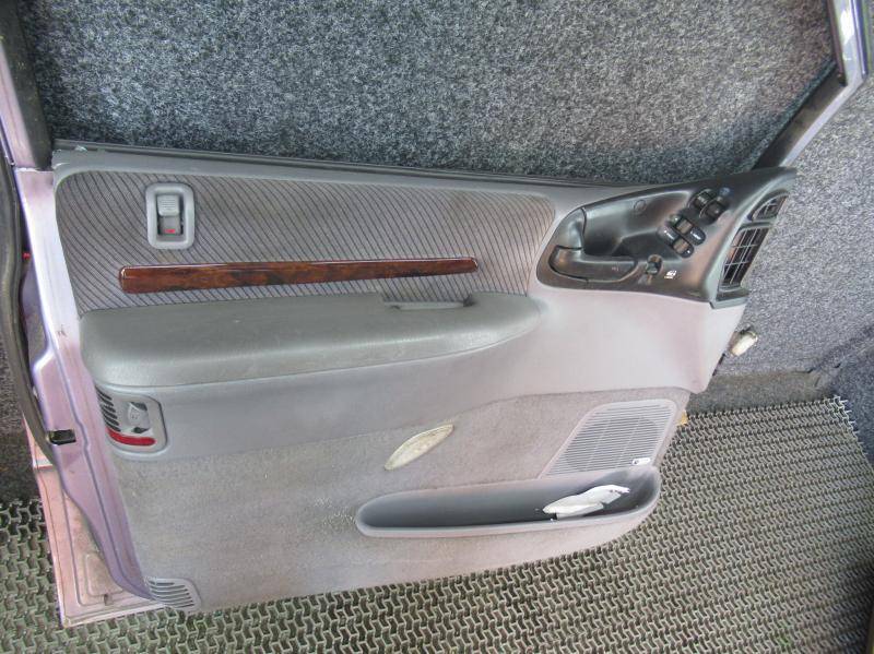 Дверь передняя левая Chrysler Voyager 3 купить в Беларуси