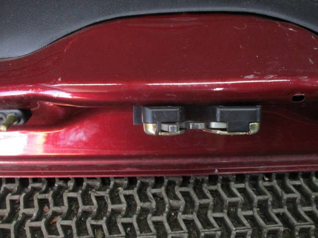 Крышка (дверь) багажника Ford Fiesta 4 купить в России
