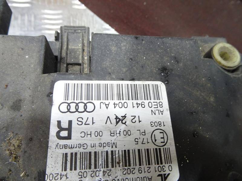 Фара передняя правая Audi A4 B6 купить в России