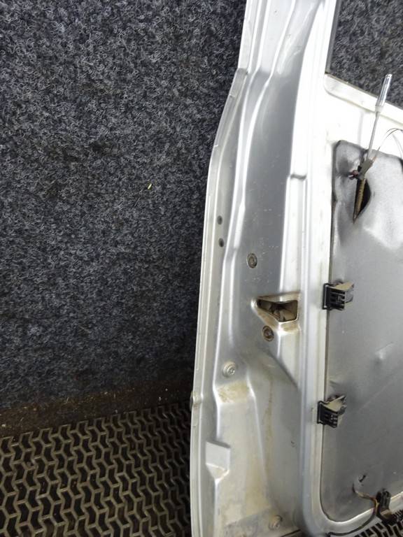 Дверь передняя левая Skoda Octavia 1U купить в России