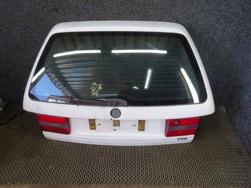 Крышка (дверь) багажника Volkswagen Passat 4 купить в России