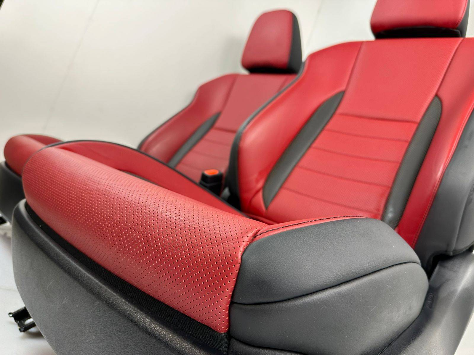 Салон (сидения) комплект Lexus NX купить в Беларуси