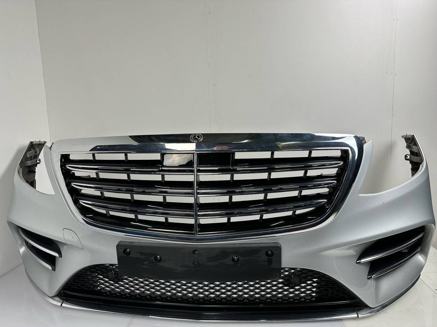 Бампер передний Mercedes S-Class (W222/C217) купить в Беларуси
