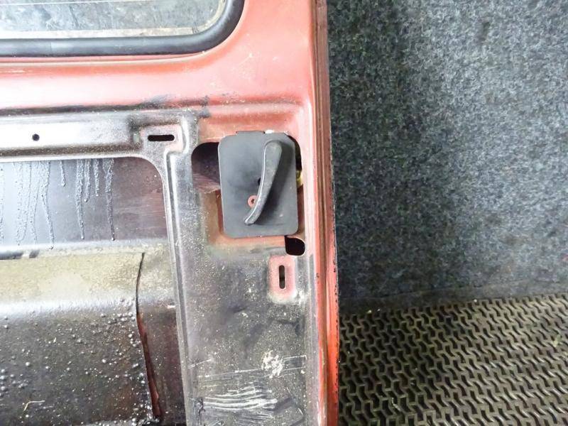 Дверь распашная задняя правая Volkswagen Caddy 2 купить в Беларуси